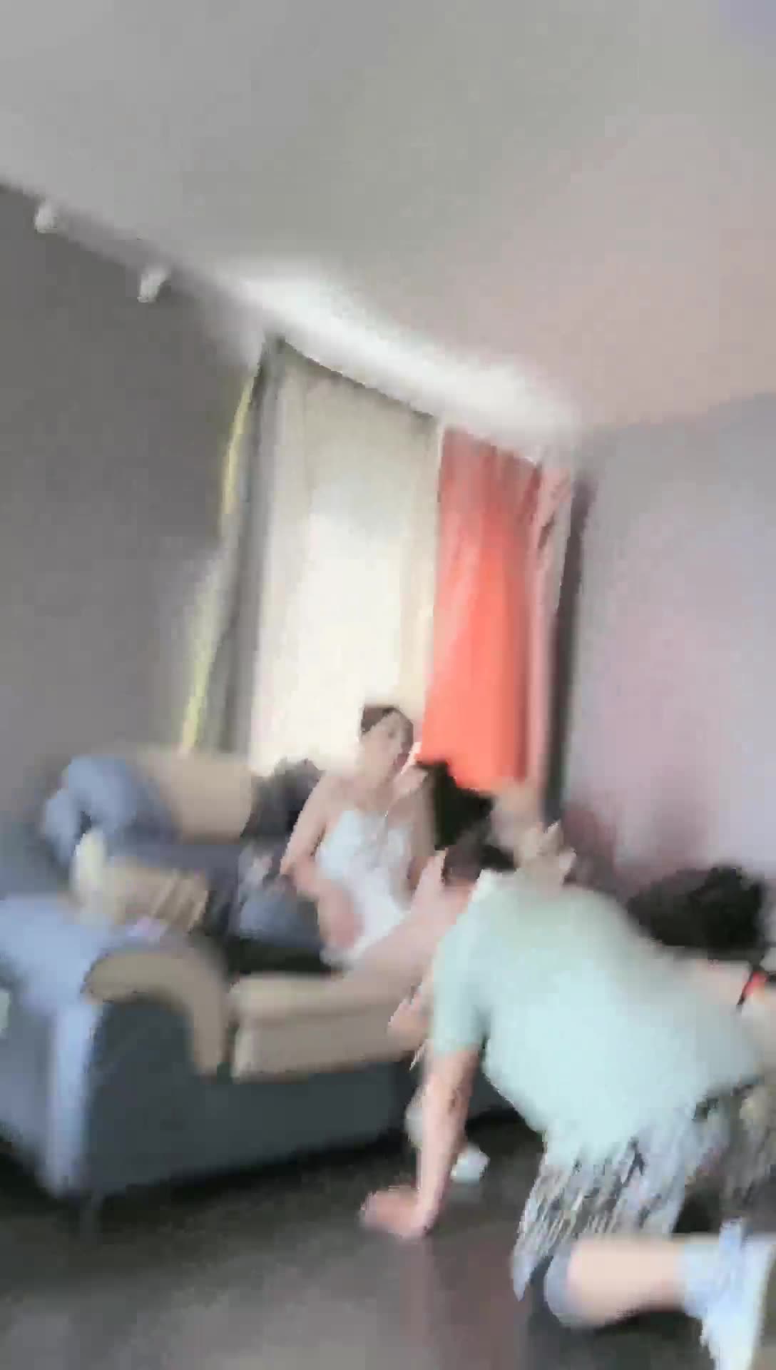 领主老大 偷窥变态狂