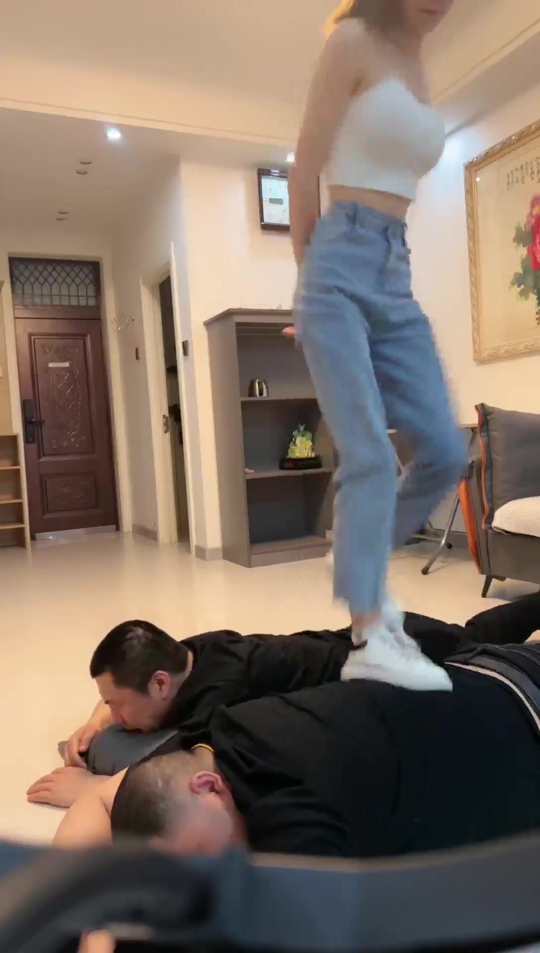 文文 超级暴力 发泄心情