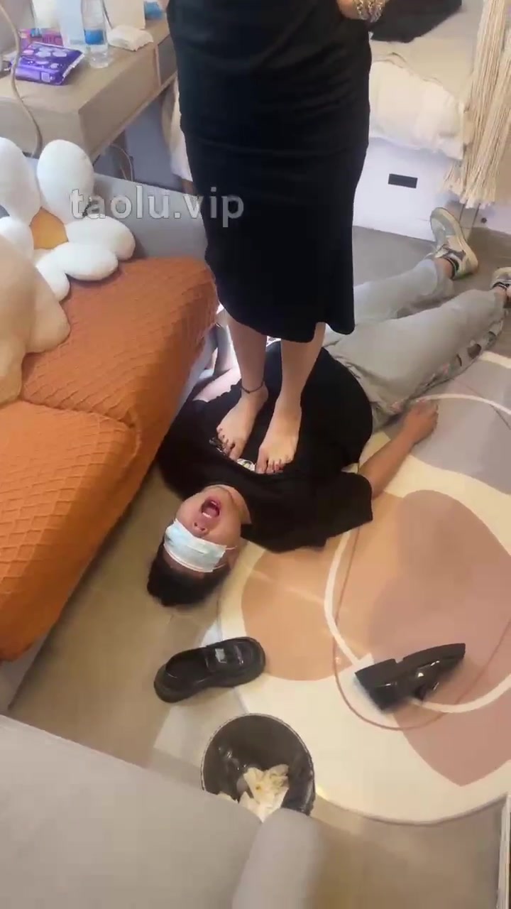 玥野兔 调教脚奴 玩爽了