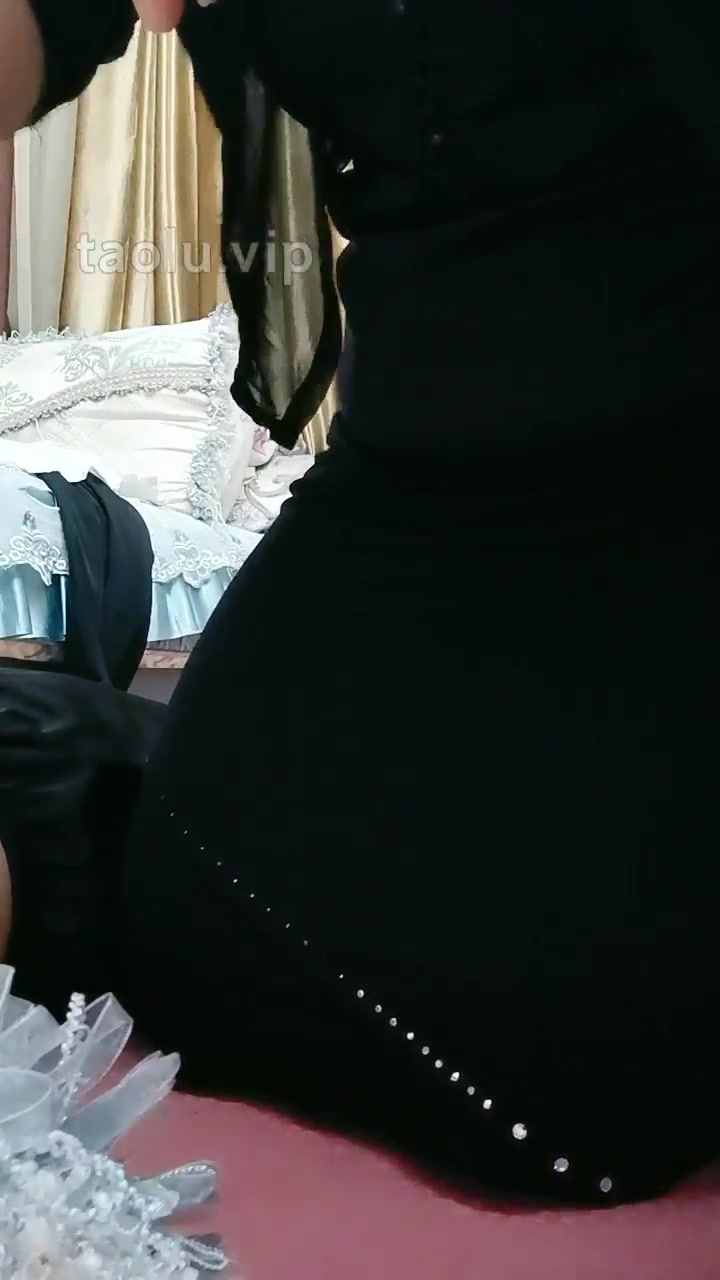 丹祖宗 女奴米妮伺候主人