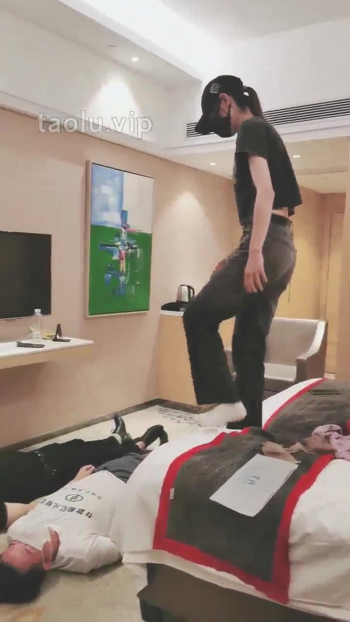 美娜格格 家奴的训练比赛