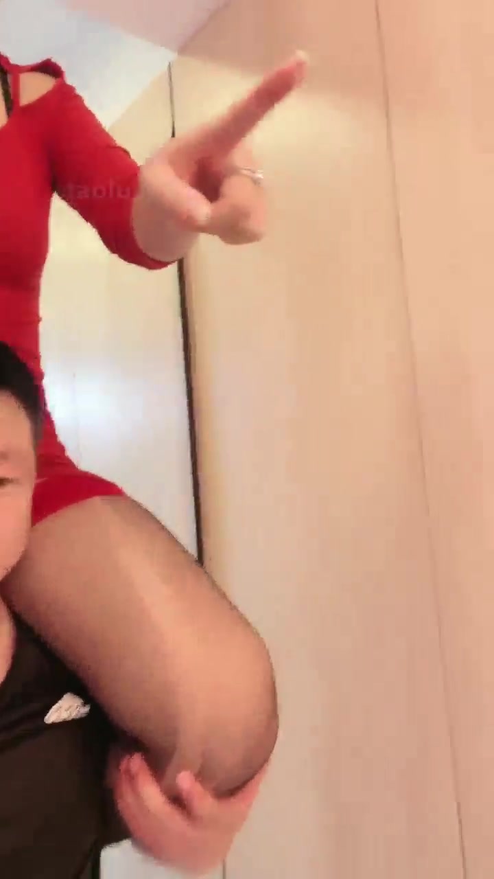 小祖宗 调教 一主二仆 两分钟喝一次圣水