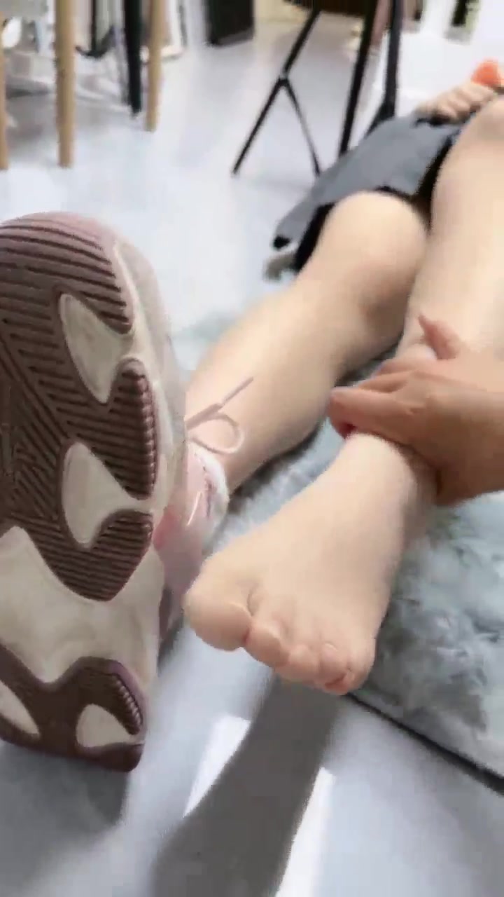 橙宝 学妹被畜化