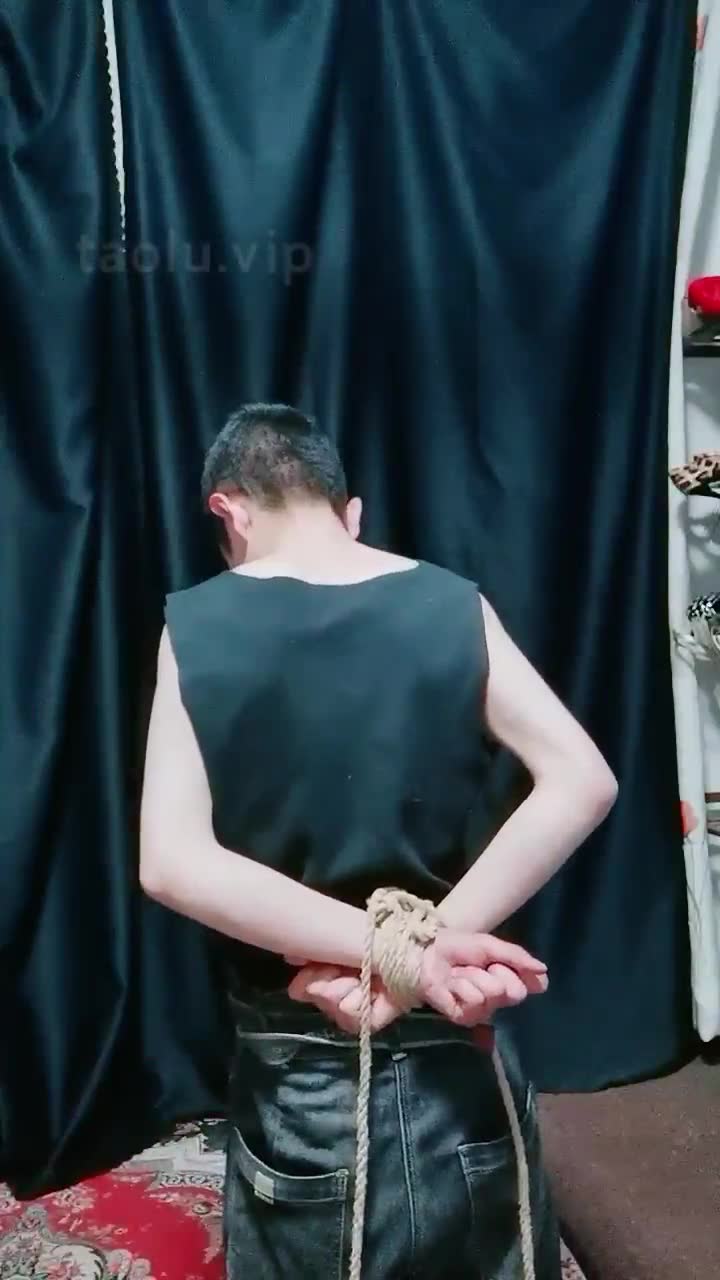幽魅 打耳光 进来数数打了多少
