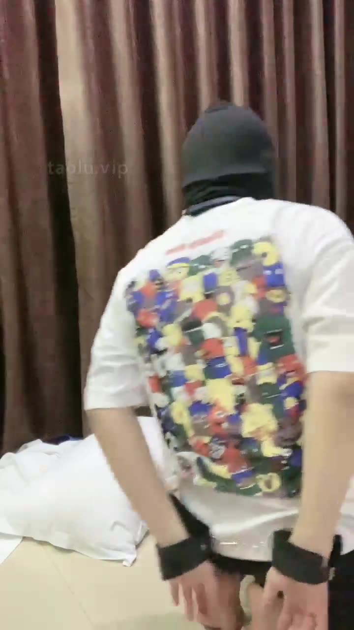 朱朱 踢裆 碎蛋