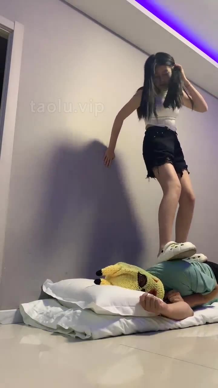 精神小妹 重度折磨男奴