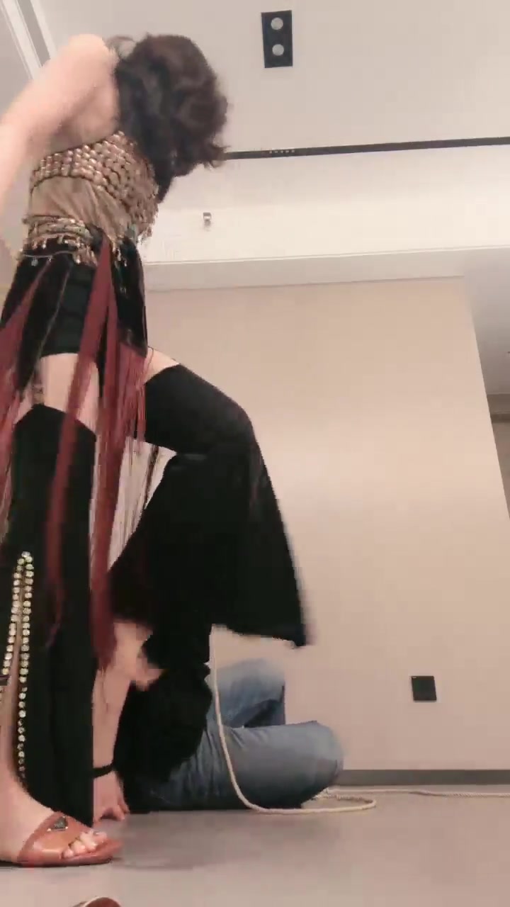 禾未 剧情 部落首领女王