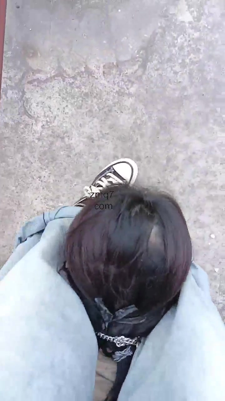 爱可呀 天台玩女神朋友