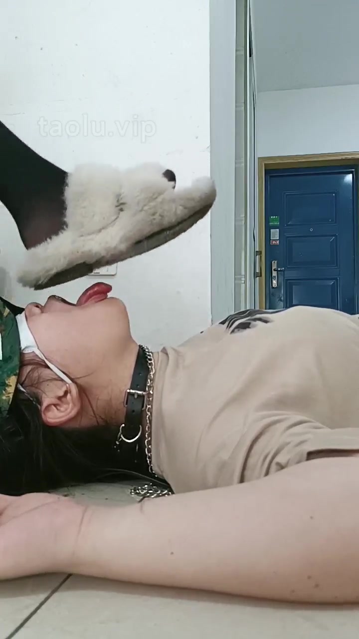 爱可呀 没想到她居然是女奴