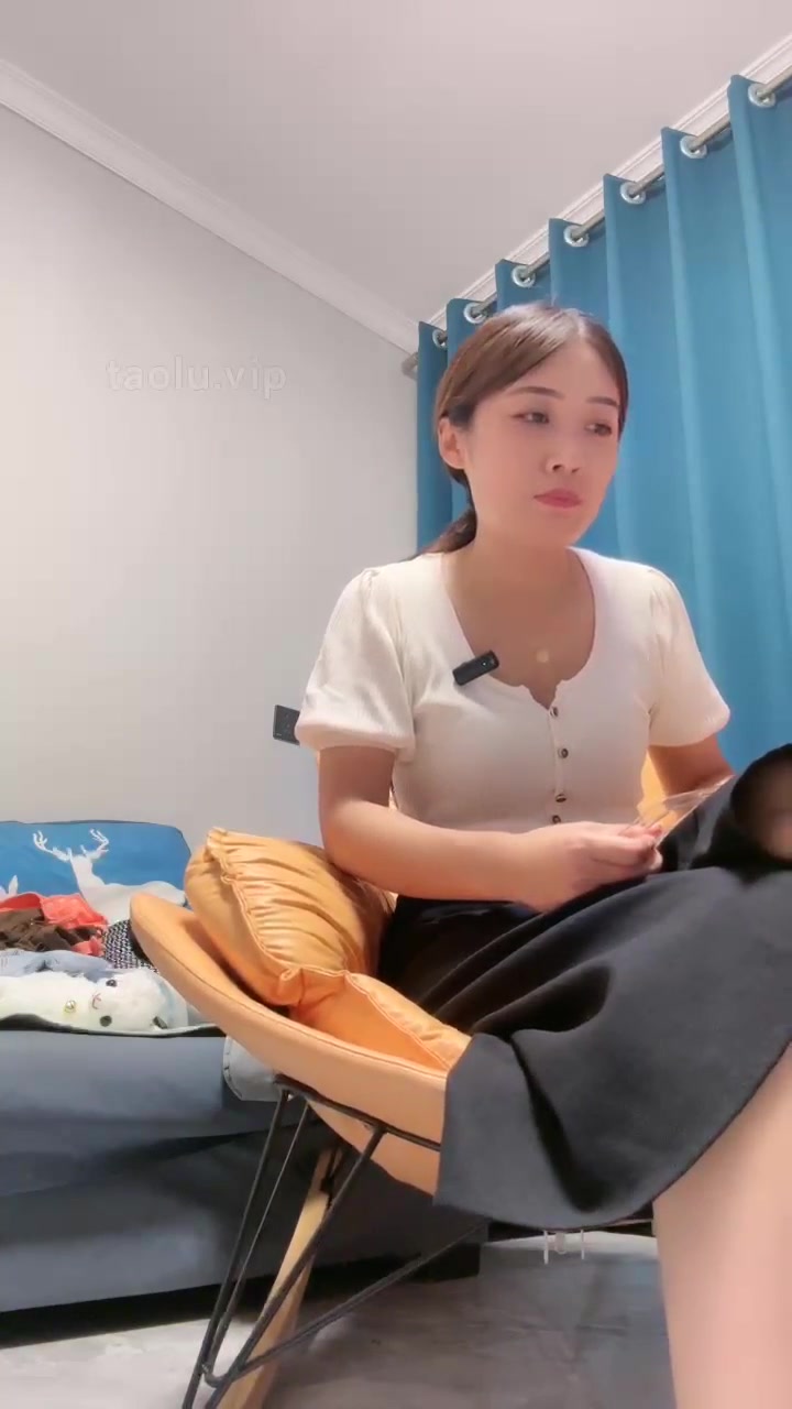 小雅雅 闺蜜喜欢上我了 调教女闺蜜