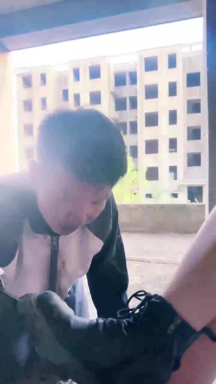 宸宸 校园霸凌 清理鞋底
