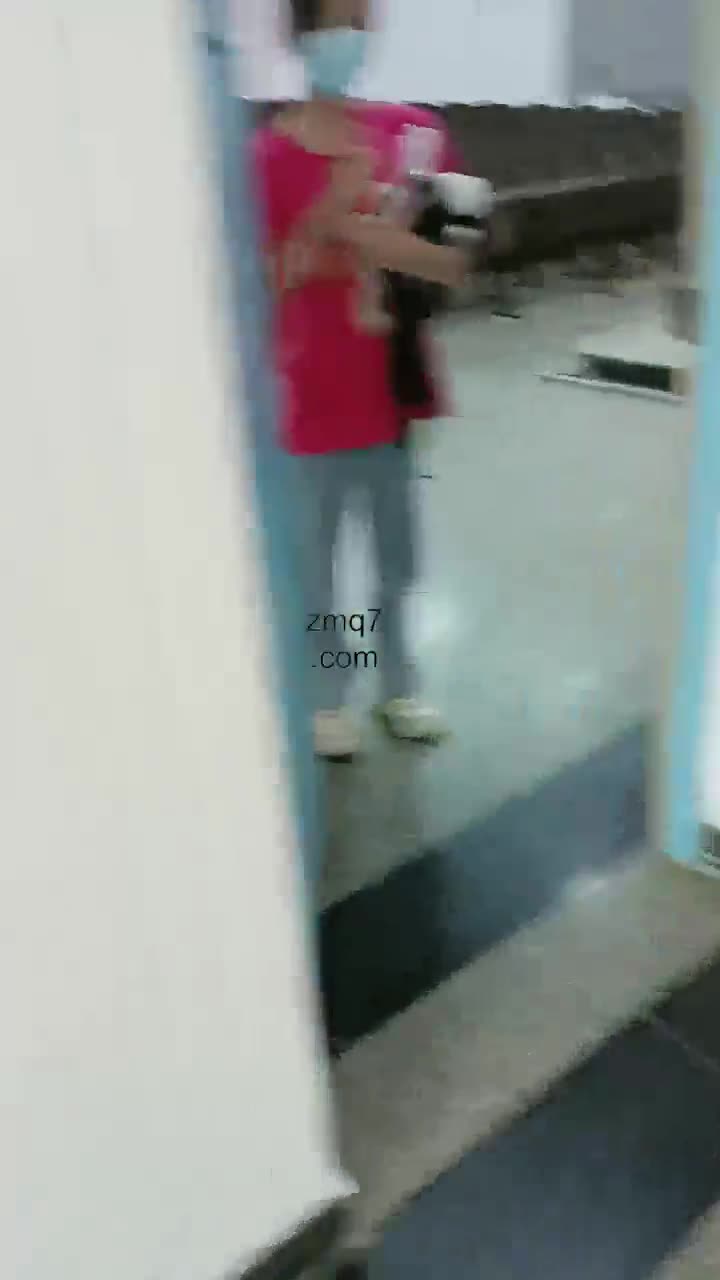 爱可呀 调教学姐 清理鞋底