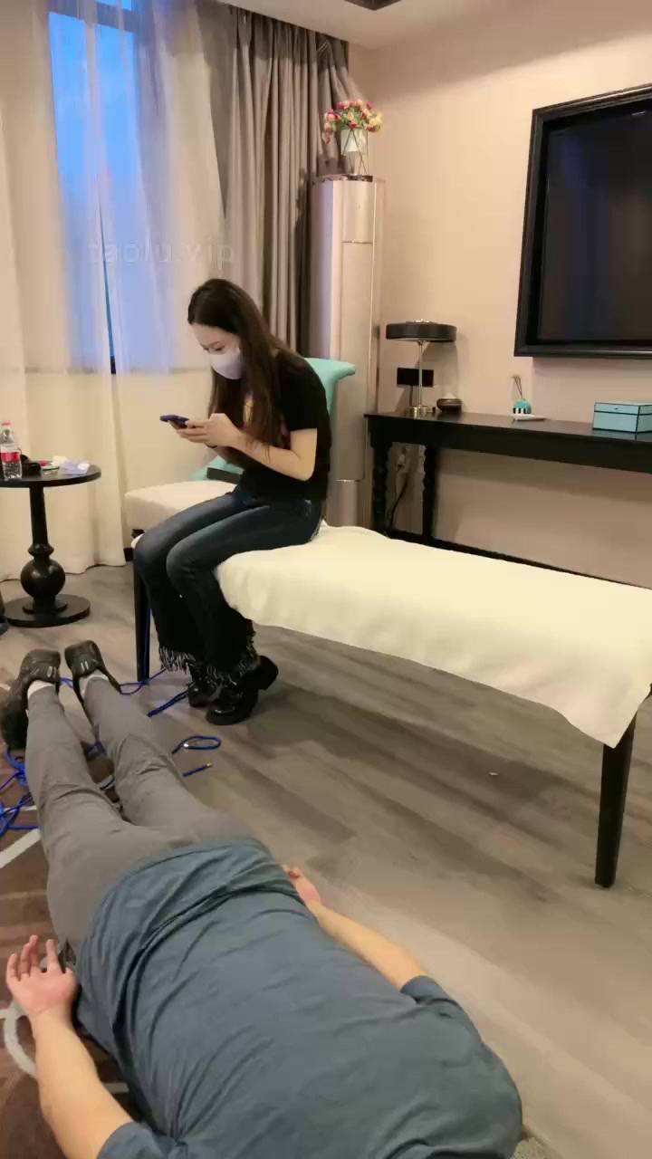苏御 抓到一只口嗨狗