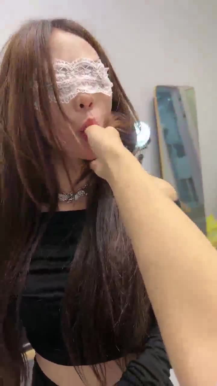橙宝 爆踹