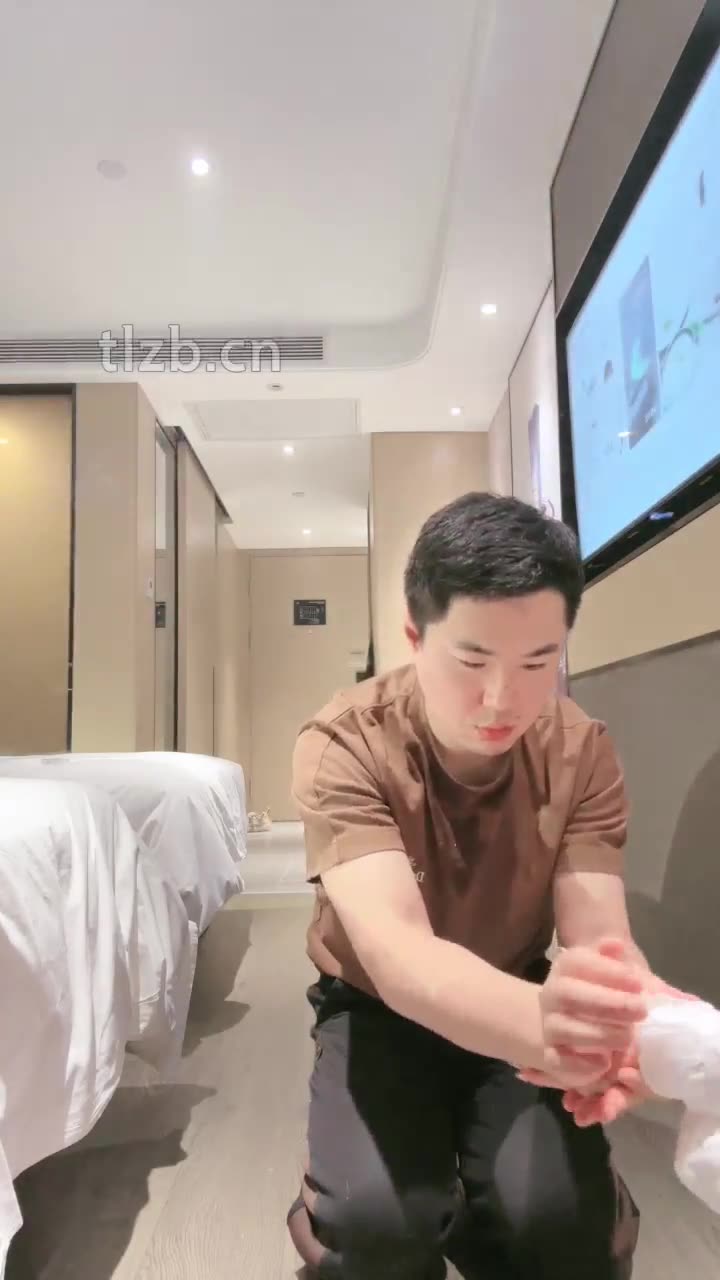 绮怀温 耳光 口水 虐