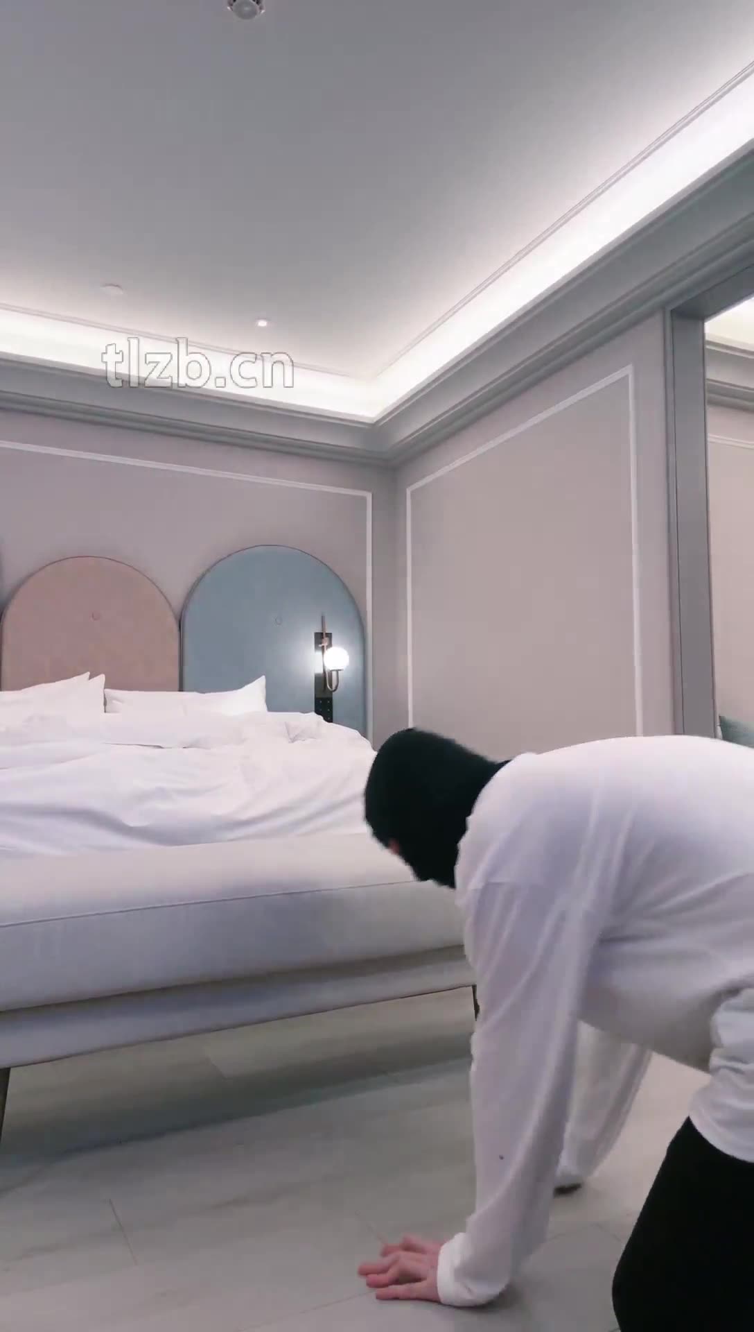 琪琪 凉鞋 训练畜生舔脚