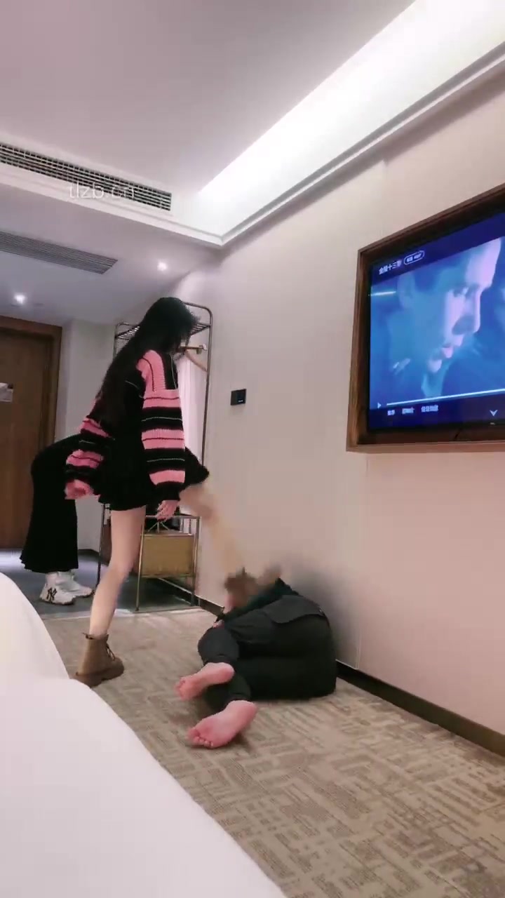 宸宸 双女主 踢踹