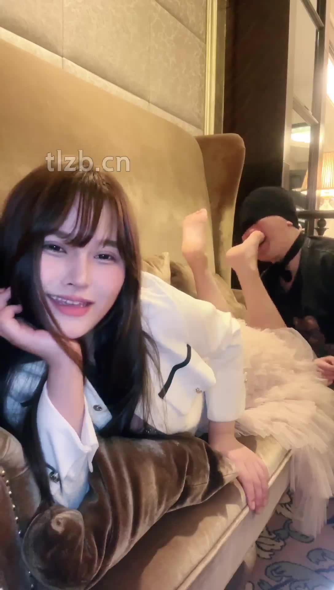 琪琪 开发大学生