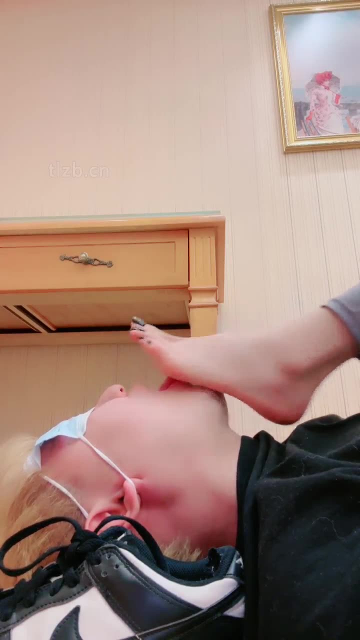 美娜格格 白棉袜的味道太顶了