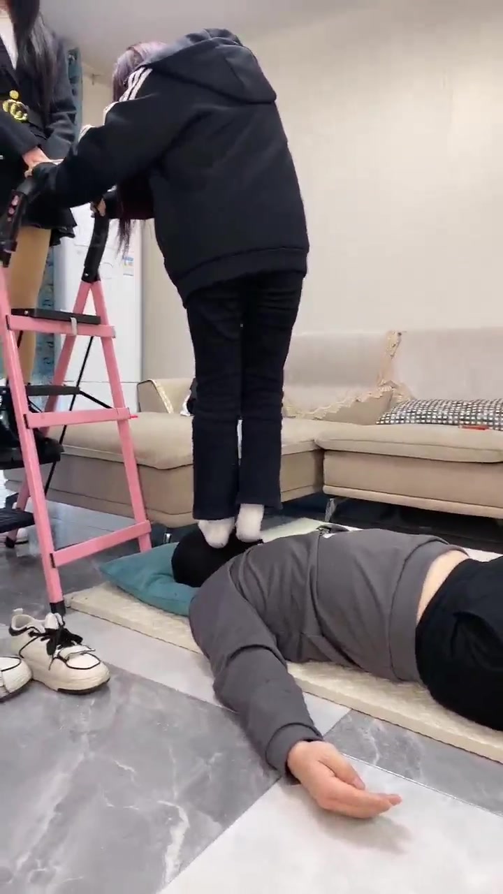 与精神小妹的那些事 跳跳专场