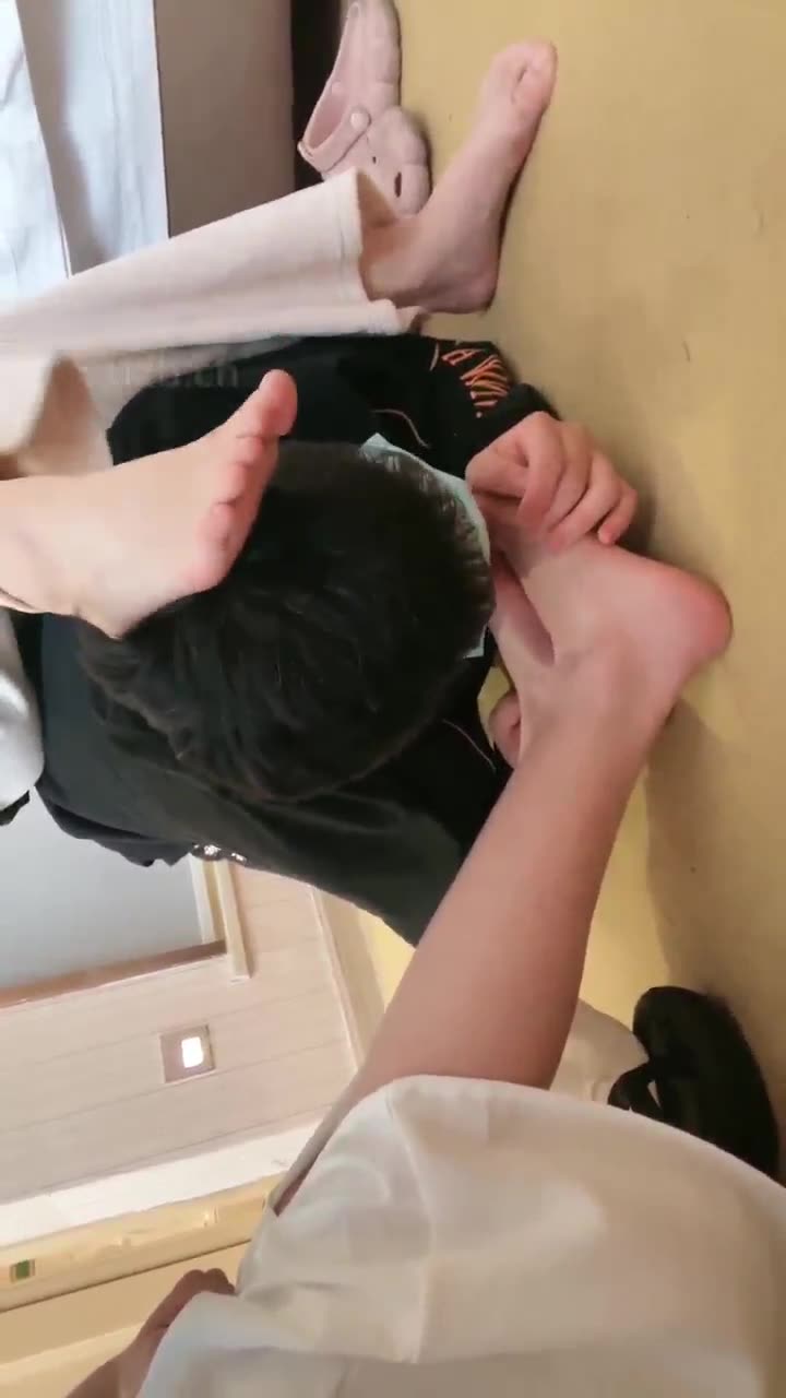 LL77 又是学生狗 第一次直播上课