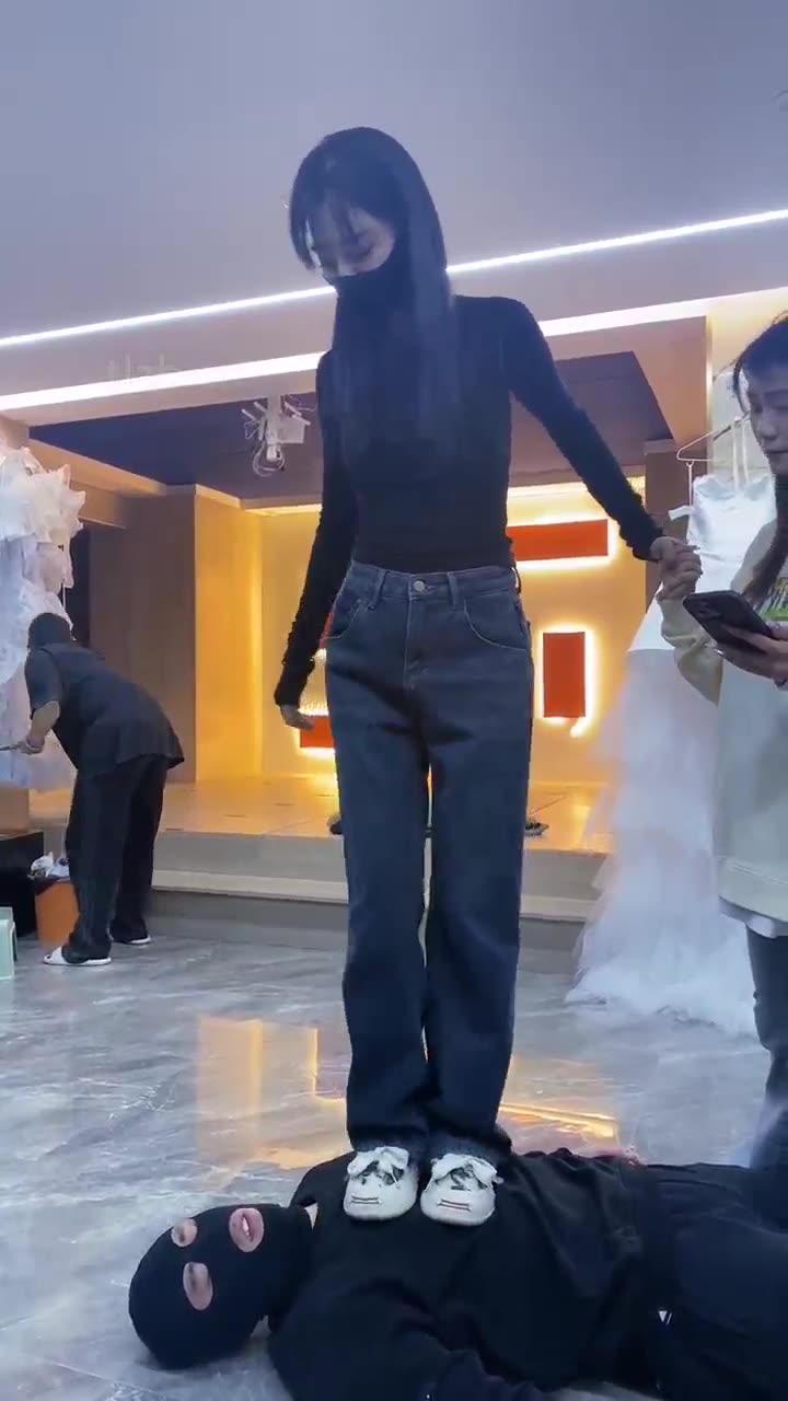 银儿 无敌女神 二次来玩