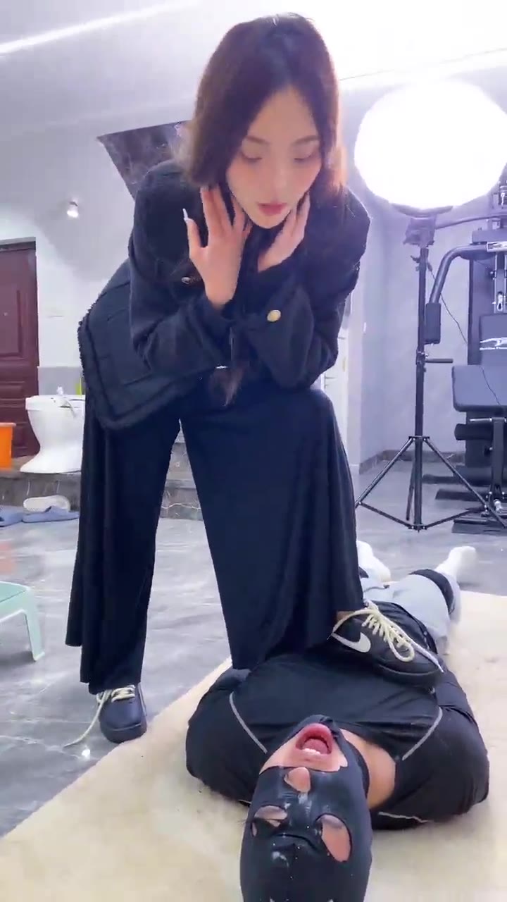 银儿 寒夕女主 踢裆专场