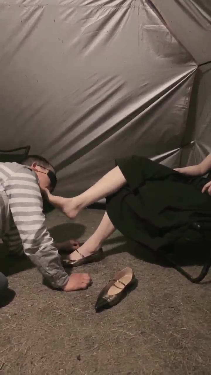 凯瑟琳 户外觅食