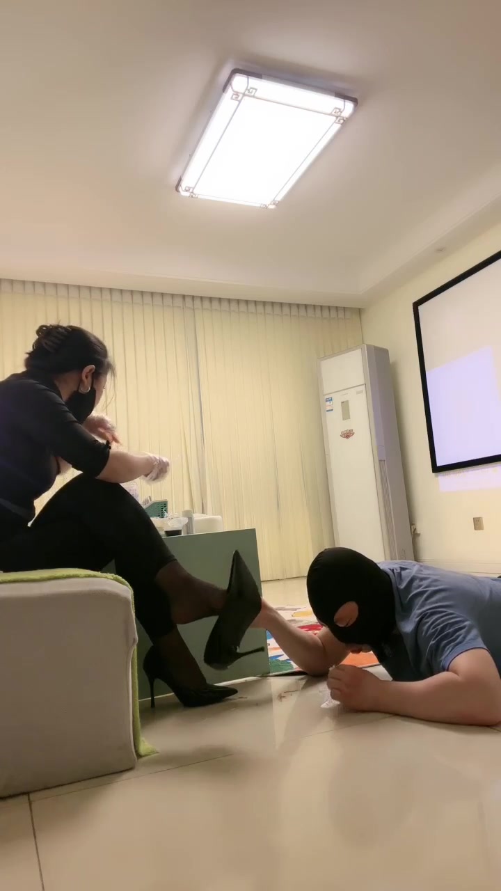 辣吃多的辣姐 新苟训练营