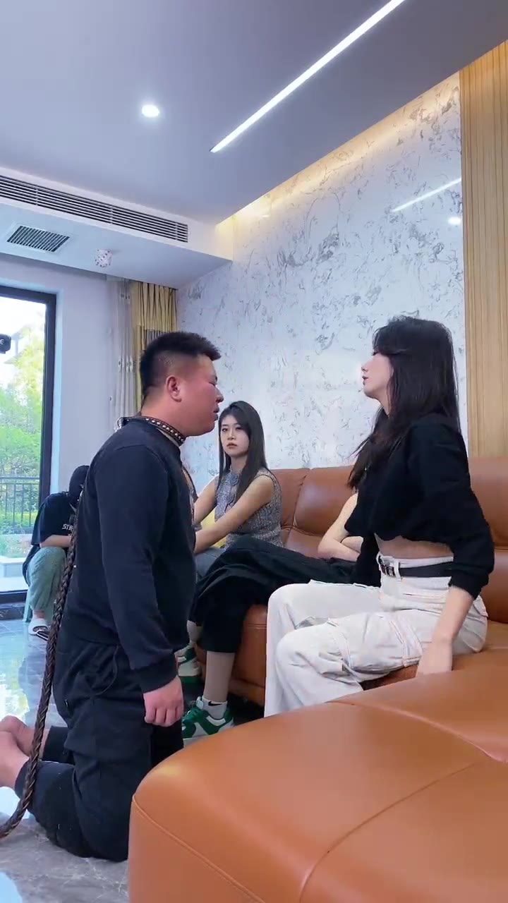 银儿 四个白雪公主 耳光专场