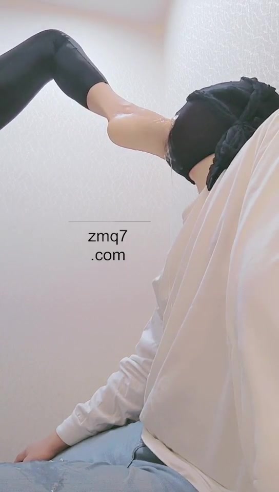 妮蔻Royal 调教 重度脚深喉