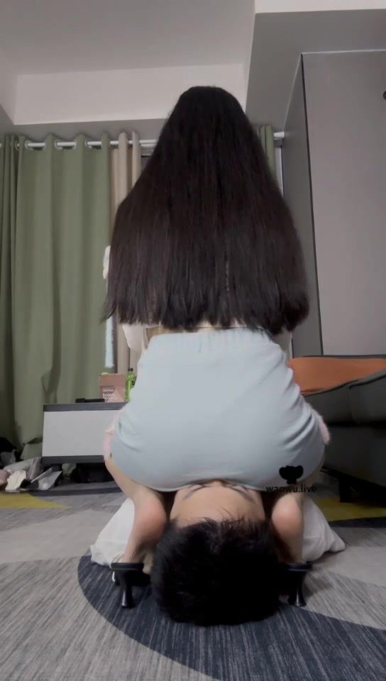 偏不 坐脸钻胯 脚耳光 圣水