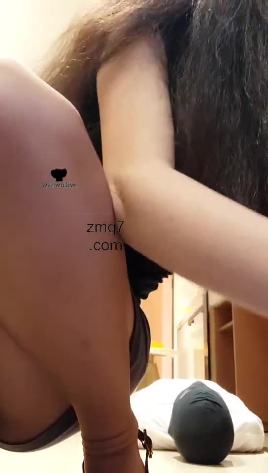 御妍 高跟咖丝 裸足