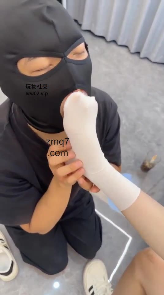 糯米 调教恋足癖
