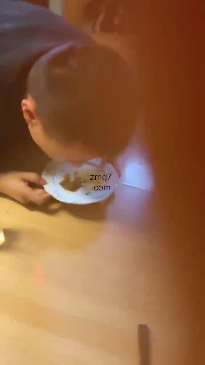 伊晨 新手吃黄金