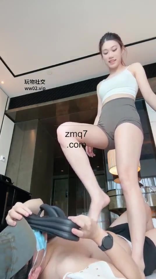 风筝 玩弄偷闻女生鞋子的贱货