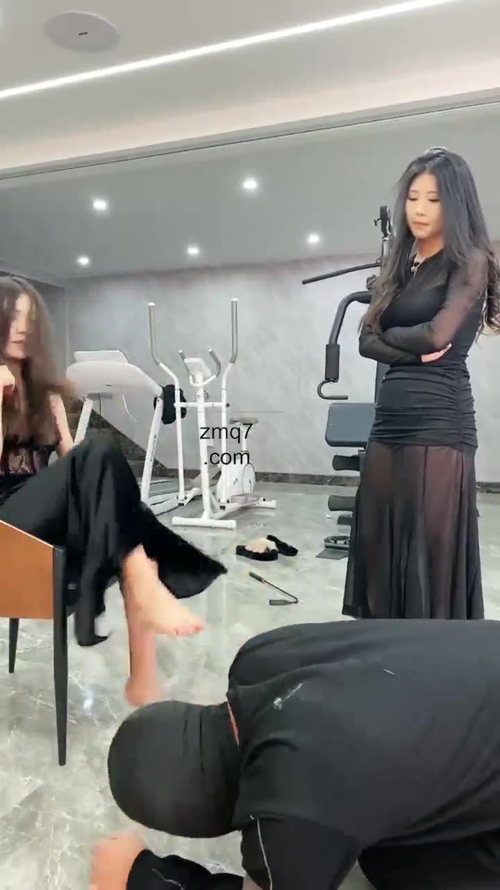 银儿 踢裆膝顶踹头