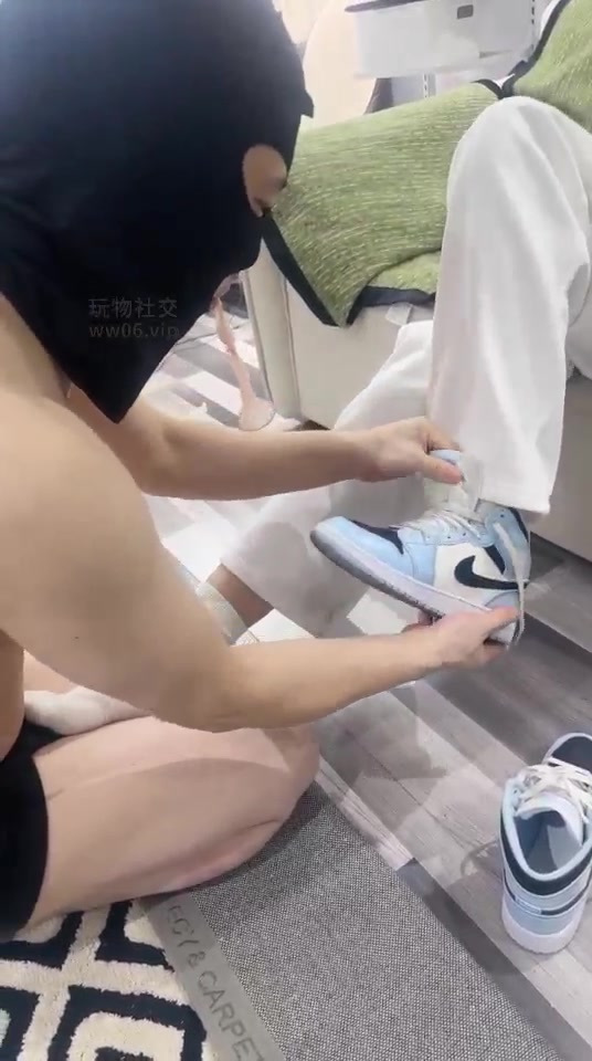 Jenn情侣主 调教 绿奴伺候情侣