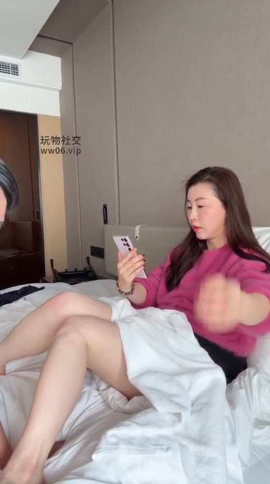 金融女主 不服从的鸭子只有继续受苦 上集