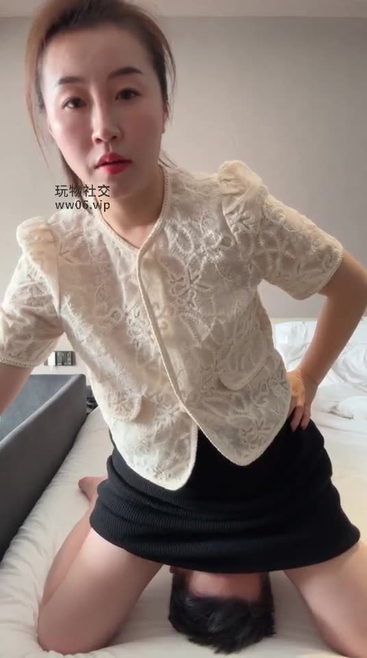 金融女主 鸭子只是满足我欲望的工具 口舌伺候