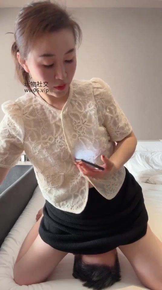 金融女主 鸭子只是满足我欲望的工具 口舌伺候