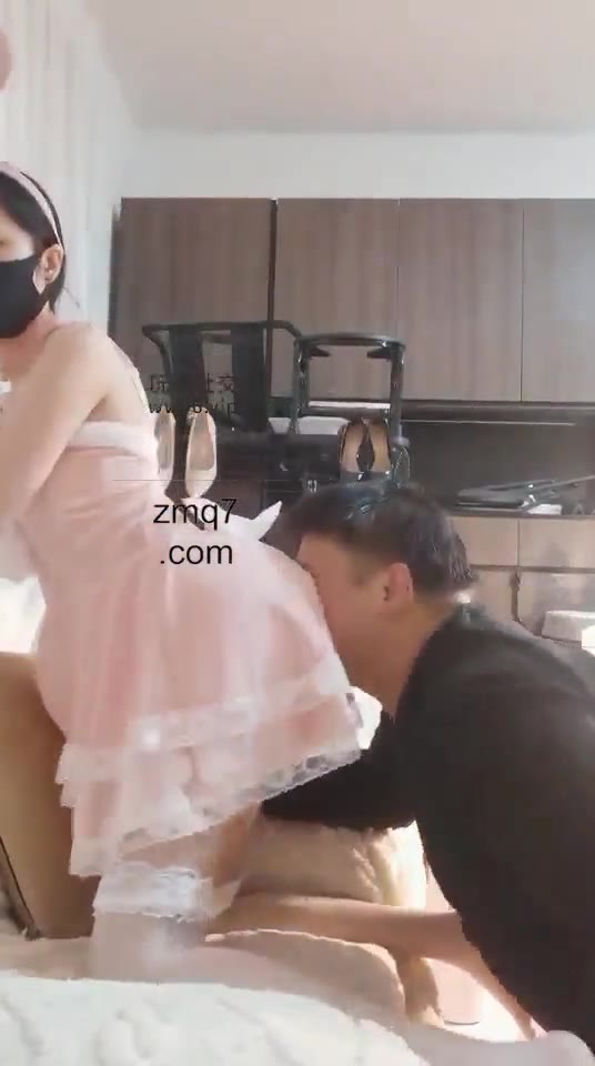 甜音 圣诞兔女郎的调教