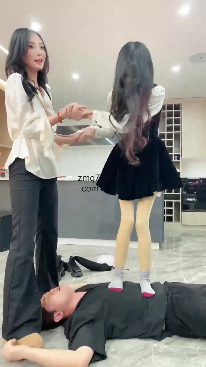 银儿 新素人的调教课