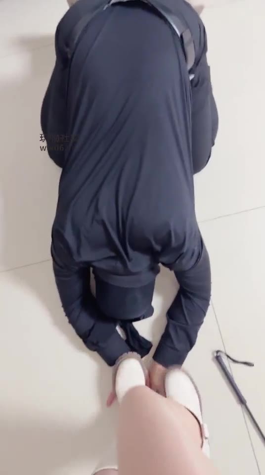 甜心教主 长靴暴力