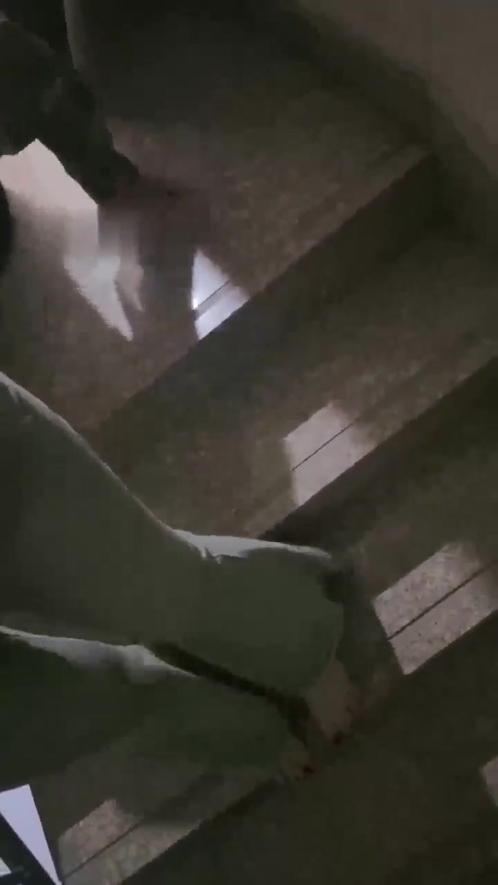 桃幼幼 狂舔休闲板鞋 踢踹虐打 近距离舔脚