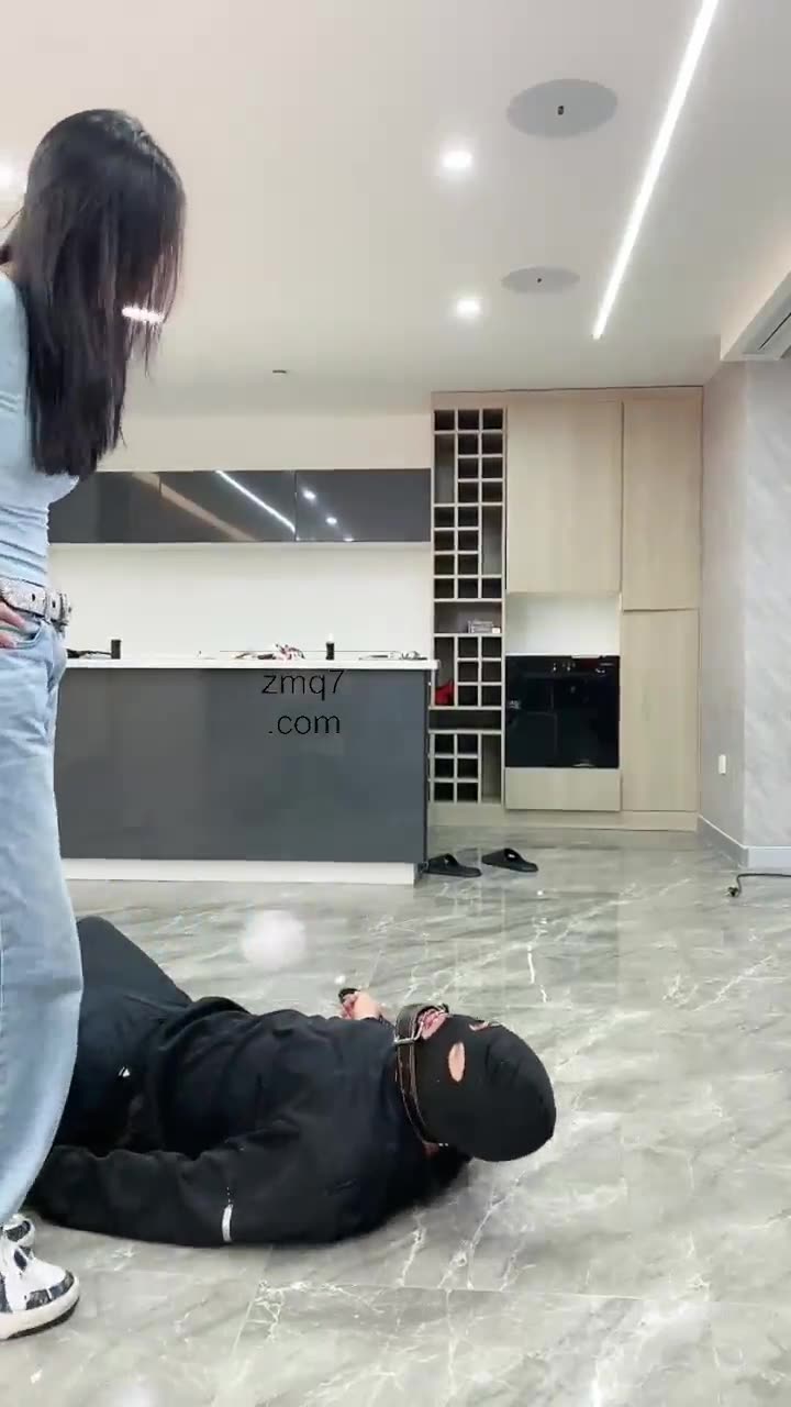 银儿 齐齐女王 腿绞