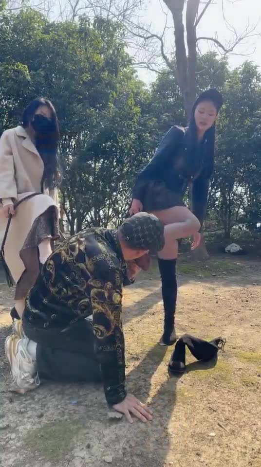 帝君帝后 户外开发素人 圣水