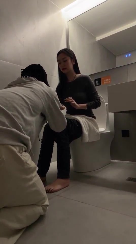 佳禾小妈 直接圣水厕纸舔刚