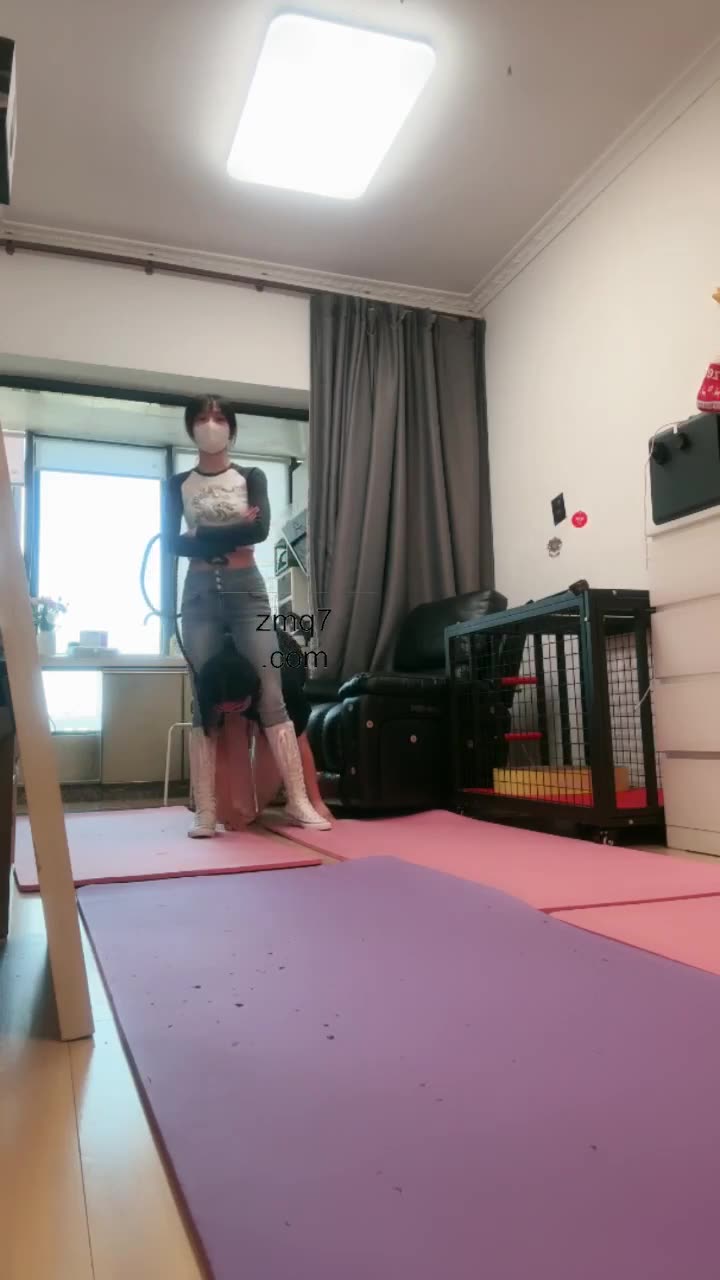 暴主 调教女奴 胯下的羞辱