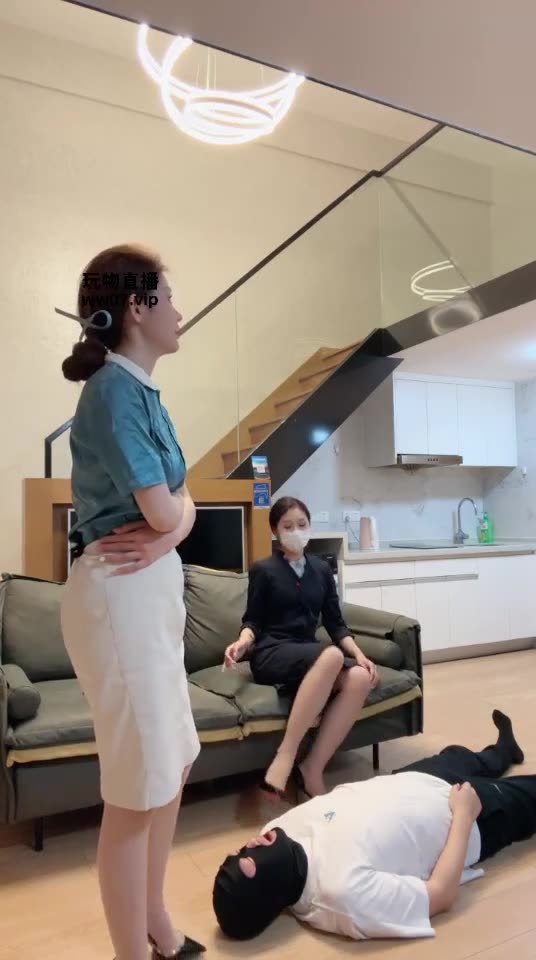 泡芙 空姐下班后的放松